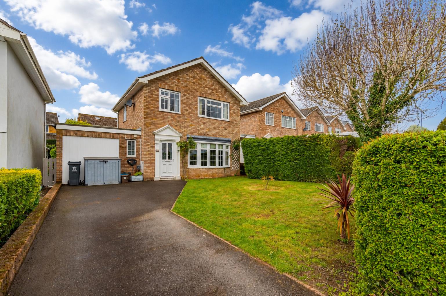 Heol Cefn Onn, Lisvane, Cardiff